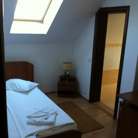 Hotel Jrb 3*