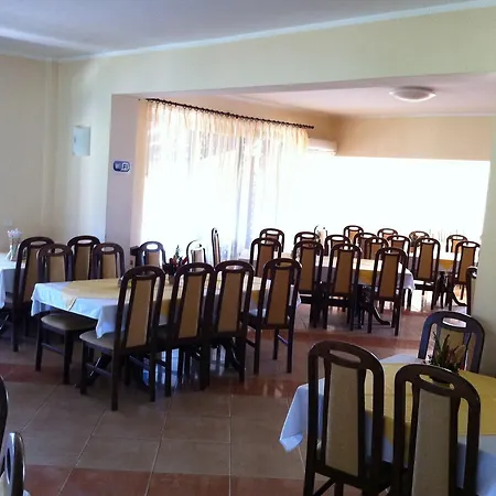 Jrb Hotel